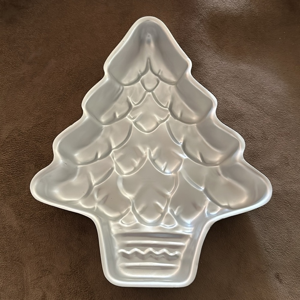 Wilton *NEW* *VINTAGE* Treeliteful Cake Baking Pan - Picture 4 of 13